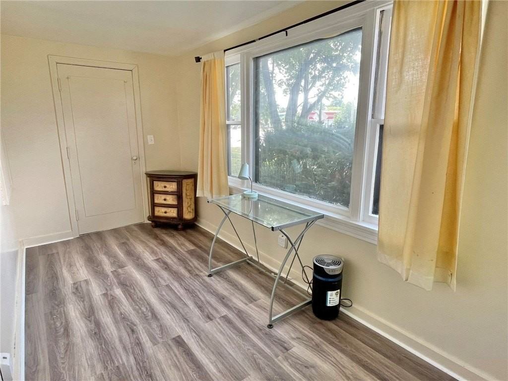 1680 Mount Hope Ave - Photo 7 of 22