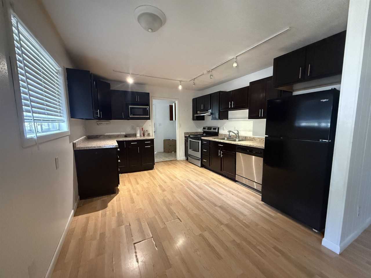 54 Allegheny Dr - Photo 5 of 15