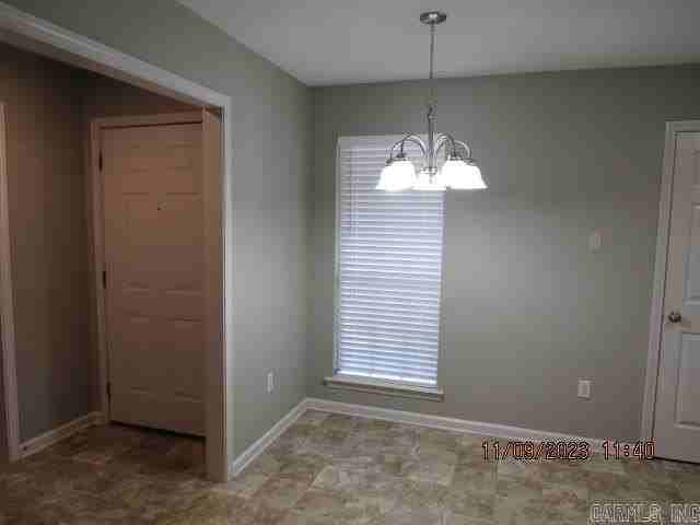 1155 Mimosa Dr - Photo 4 of 15