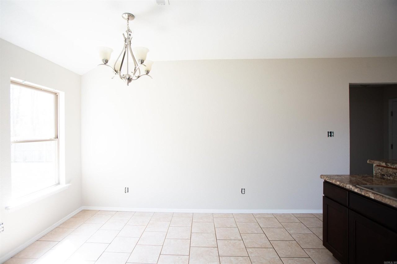 2096 Fern Valley Dr - Photo 7 of 21