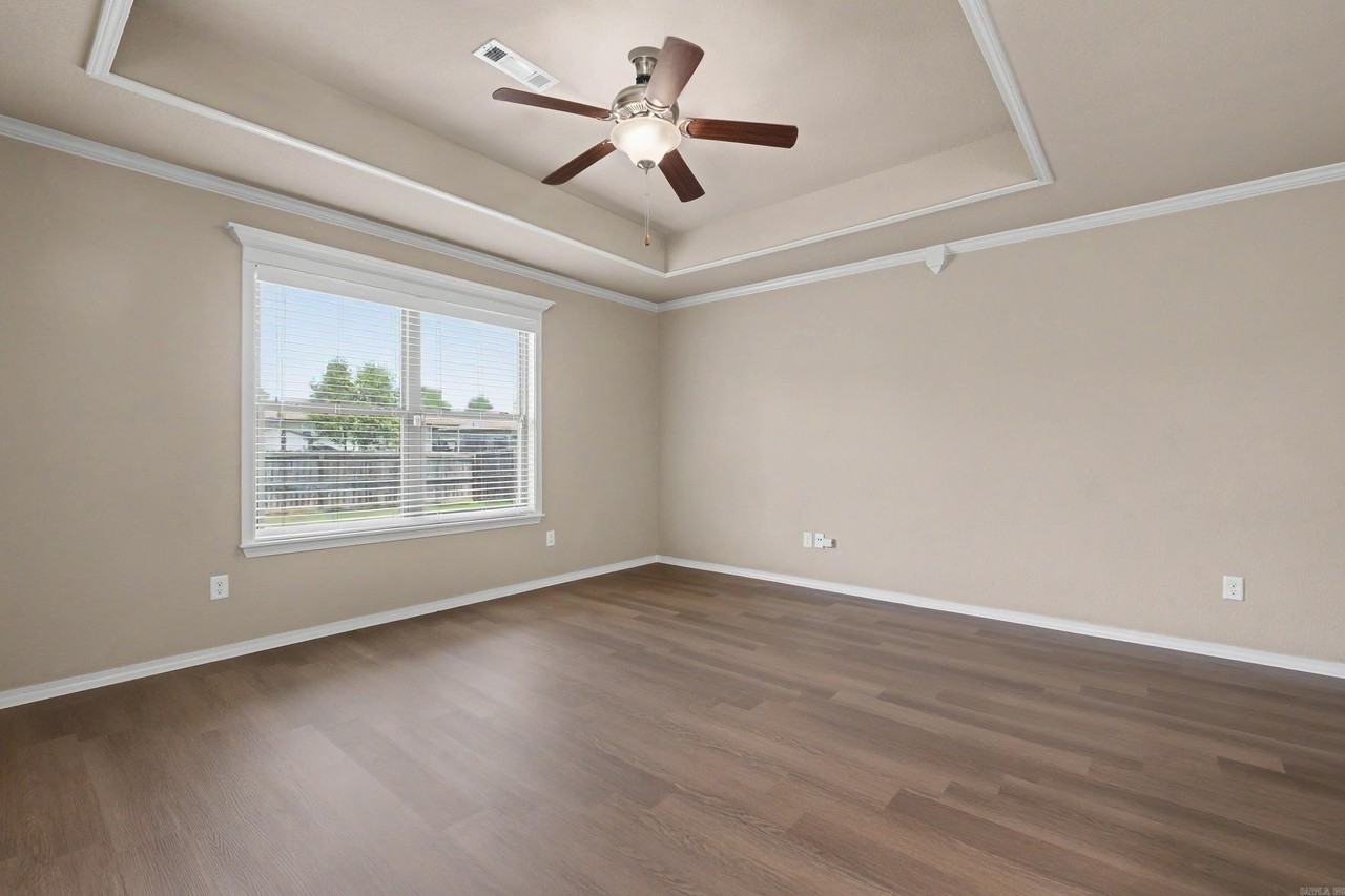 2713 Brighton Pl - Photo 7 of 39