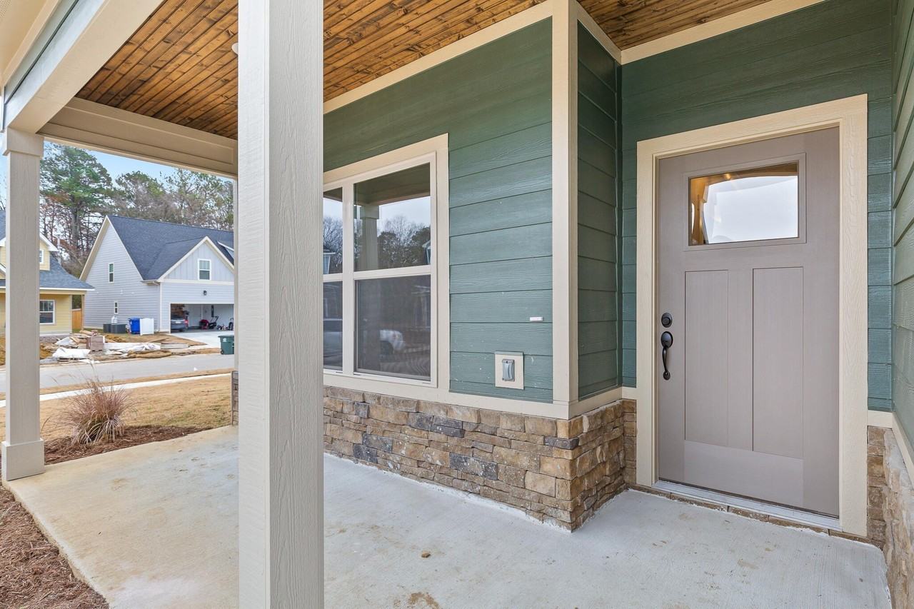 1043 Gibson Meadow Dr - Photo 7 of 33
