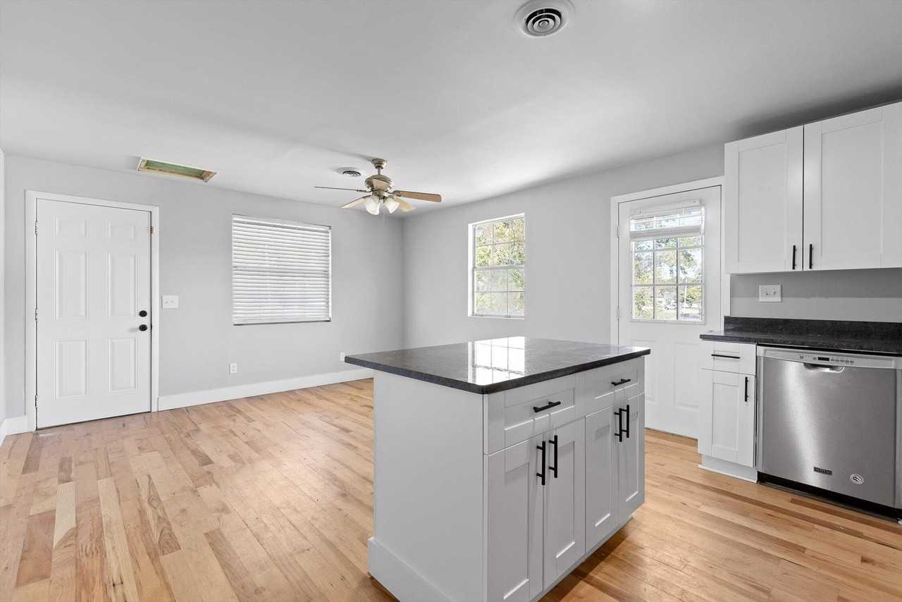 200 S Aster Ave #2 - Photo 7 of 14