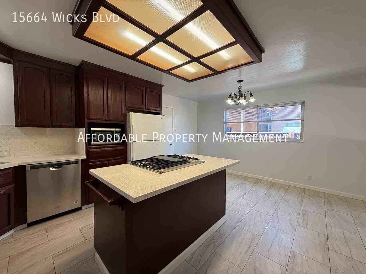 15664 Wicks Blvd - Photo 6 of 24