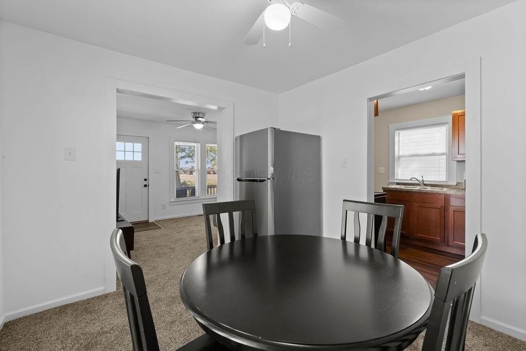 927 Camden Ave - Photo 4 of 26