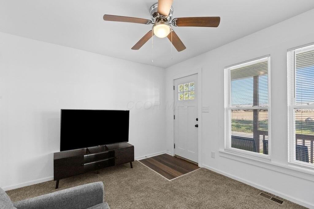 927 Camden Ave - Photo 7 of 26