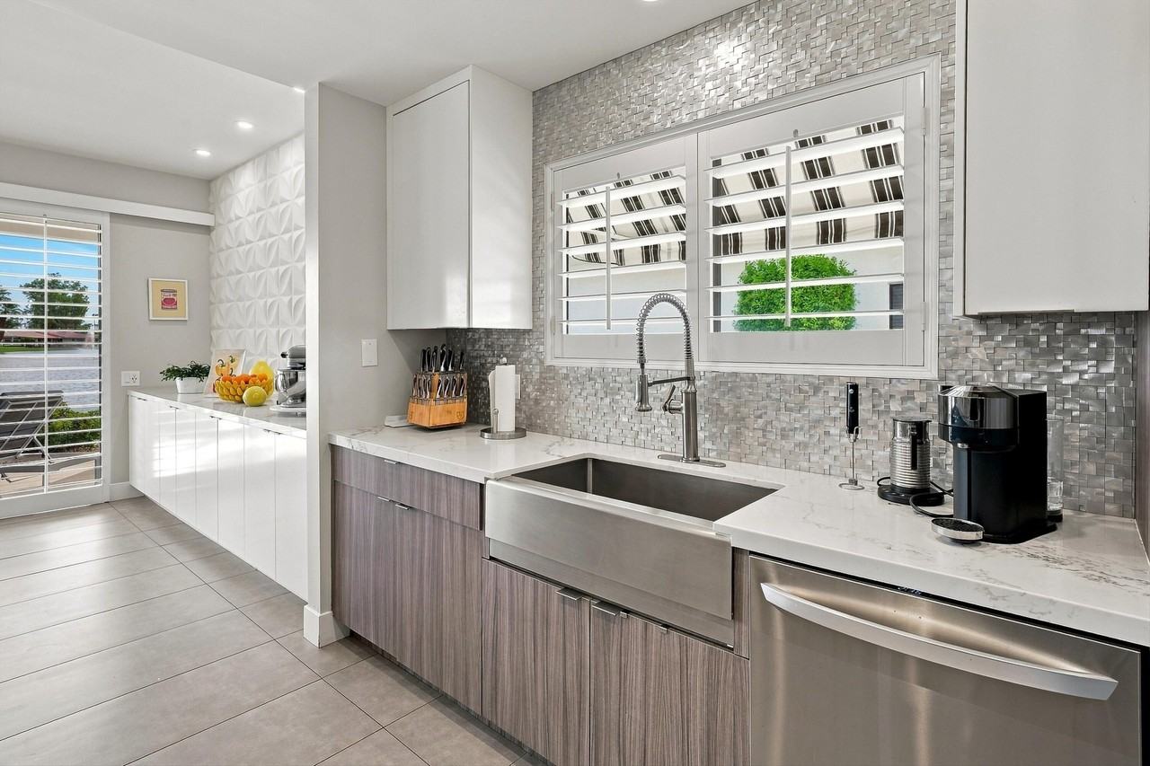 78025 Lago Dr - Photo 6 of 37