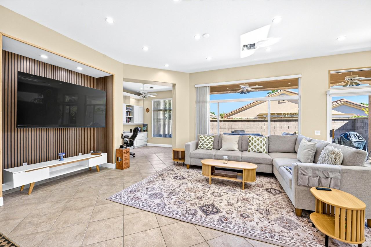 78804 Platinum Dr - Photo 4 of 50
