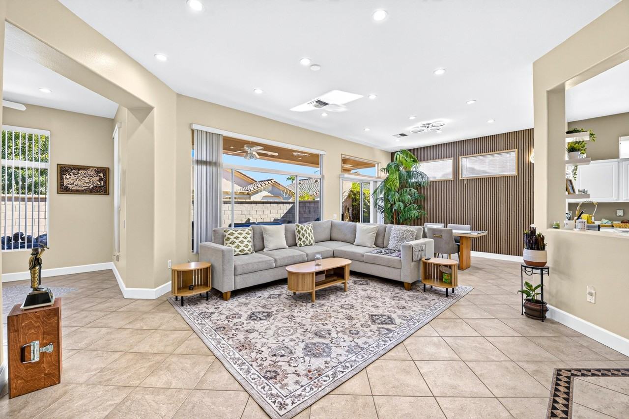 78804 Platinum Dr - Photo 6 of 50