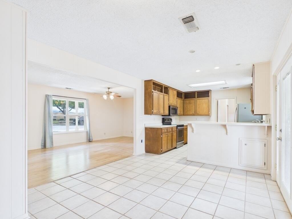 607 S Columbus St - Photo 4 of 15