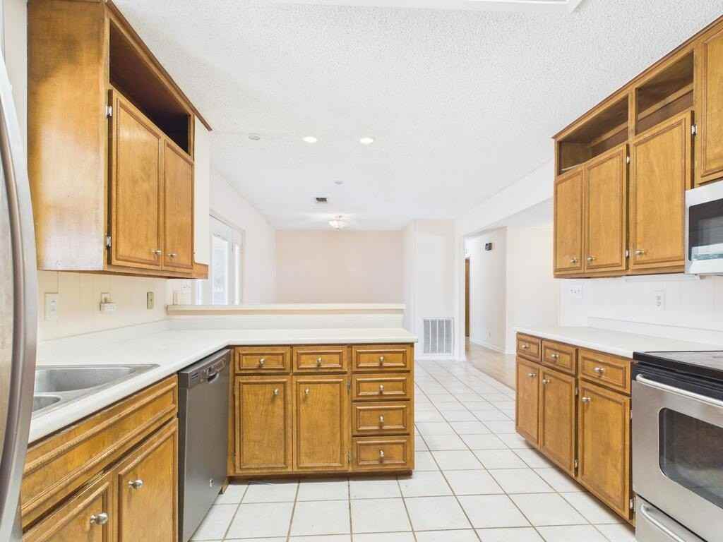 607 S Columbus St - Photo 6 of 15