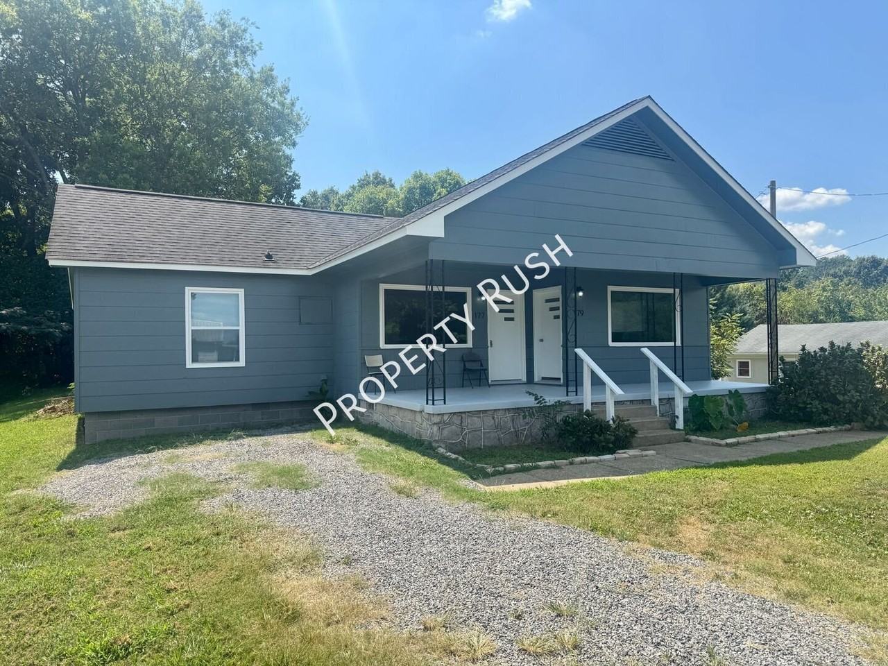 177 179 Hargrave Rd. #179 - Photo 4 of 24