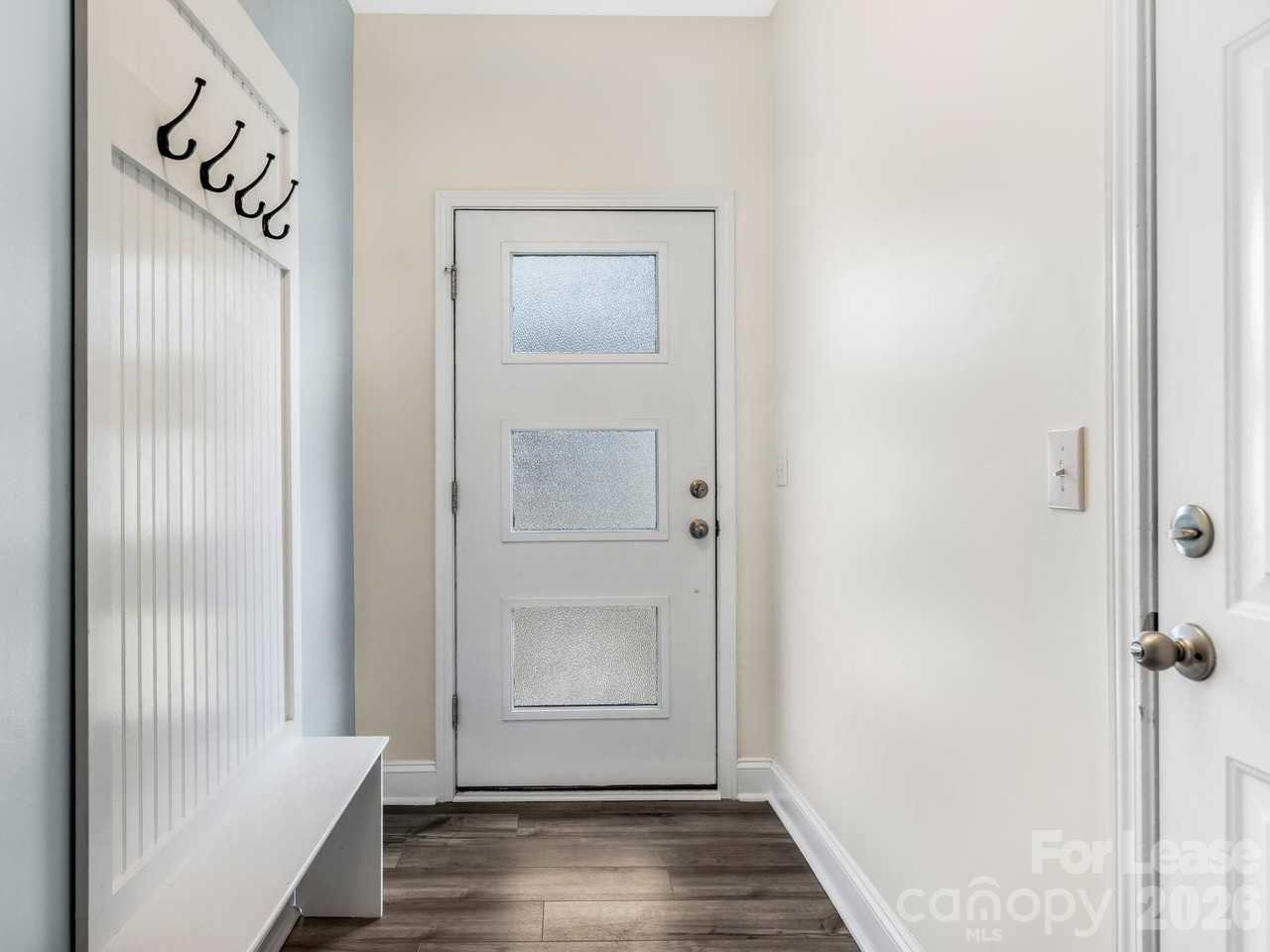 2915 W Trade St - Photo 3 of 24
