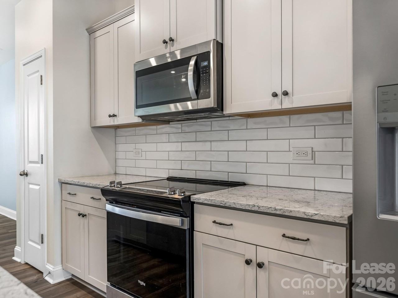 2915 W Trade St - Photo 7 of 24