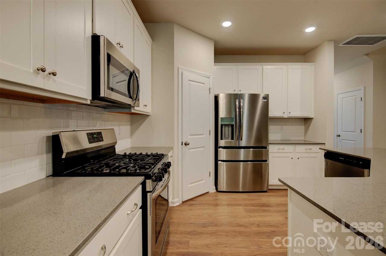 14061 Castle Nook Dr #70 - Photo 5 of 35