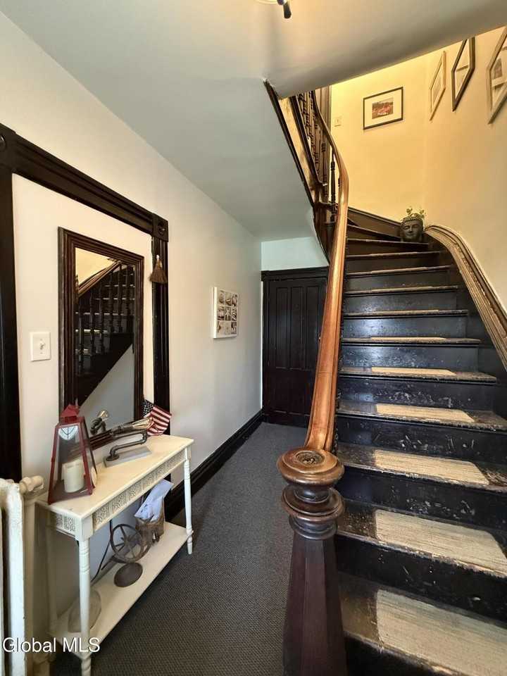 105 Hudson Ave #1 - Photo 4 of 19