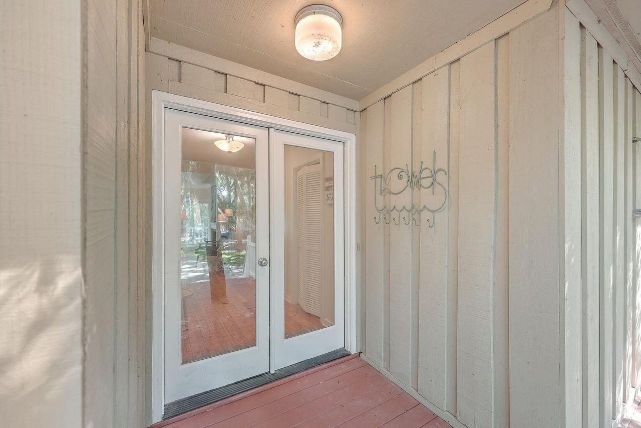 52 Eugenia Ave - Photo 5 of 32