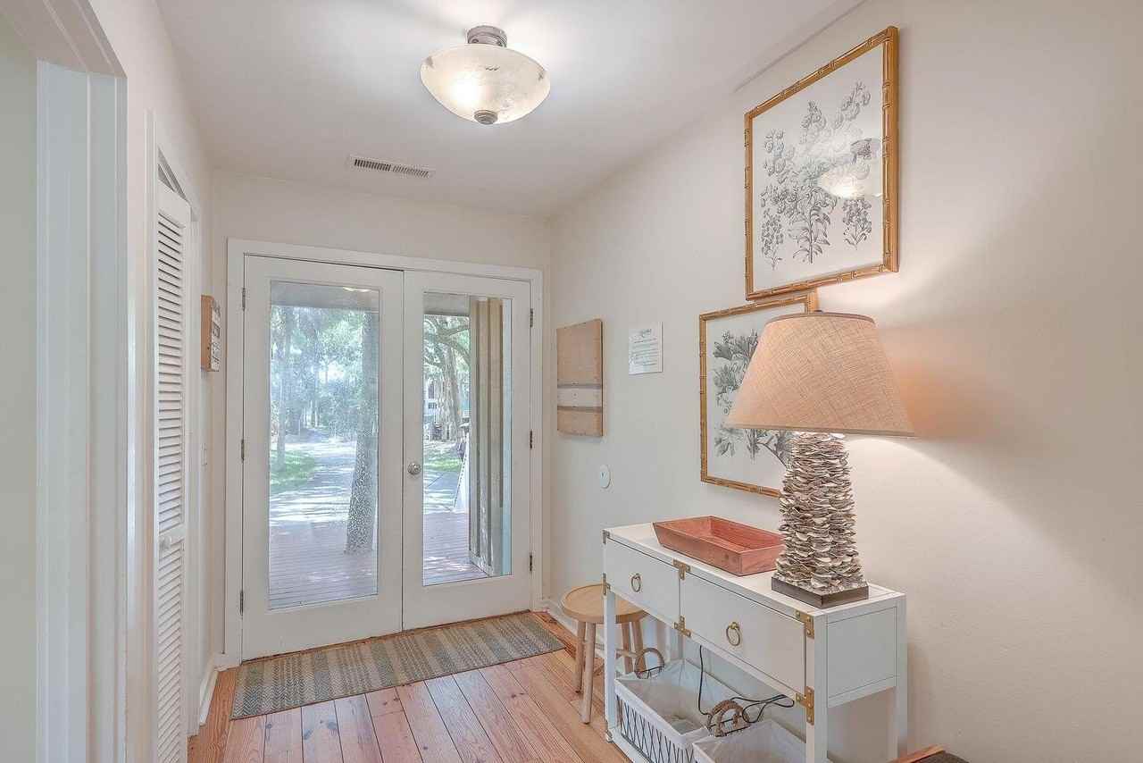 52 Eugenia Ave - Photo 6 of 32