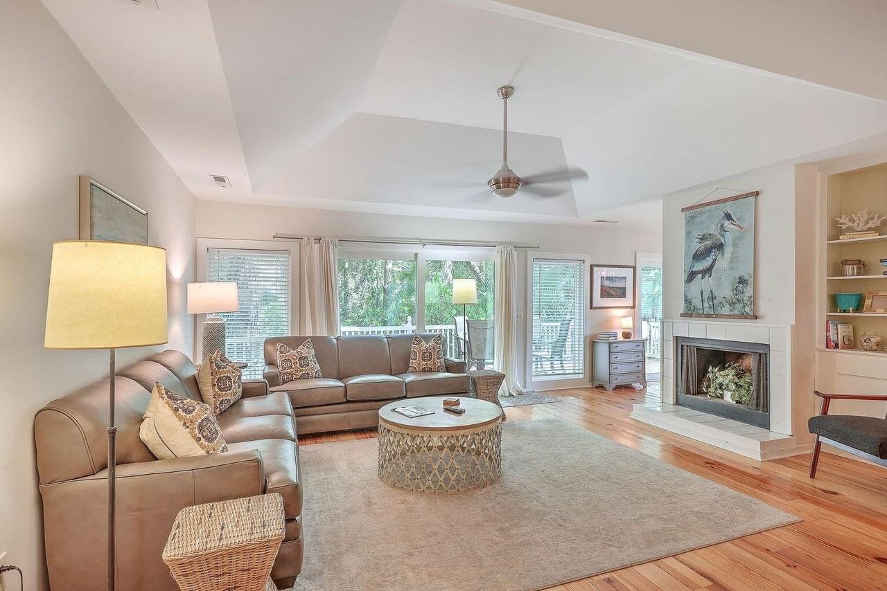 52 Eugenia Ave - Photo 7 of 32