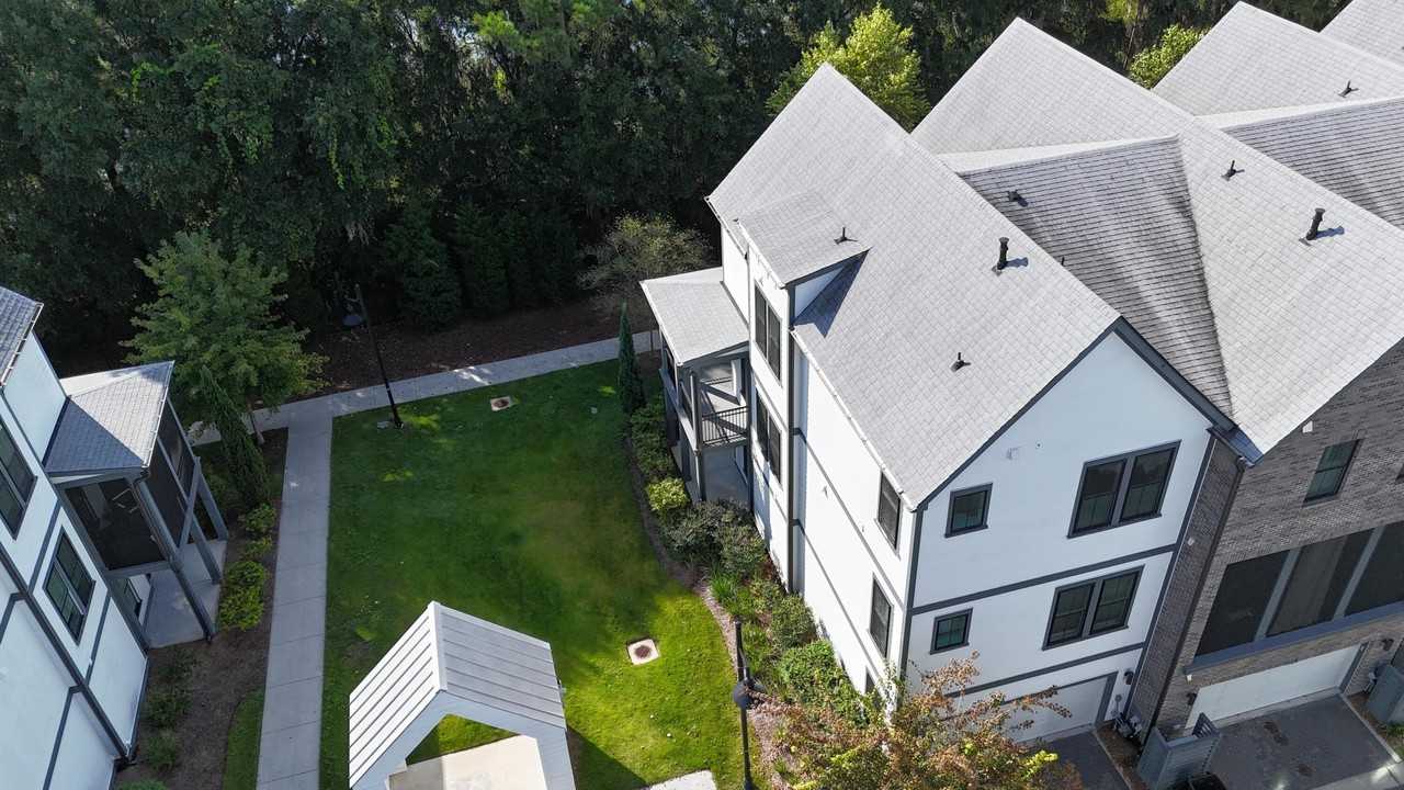 1627 Florentia St - Photo 2 of 50