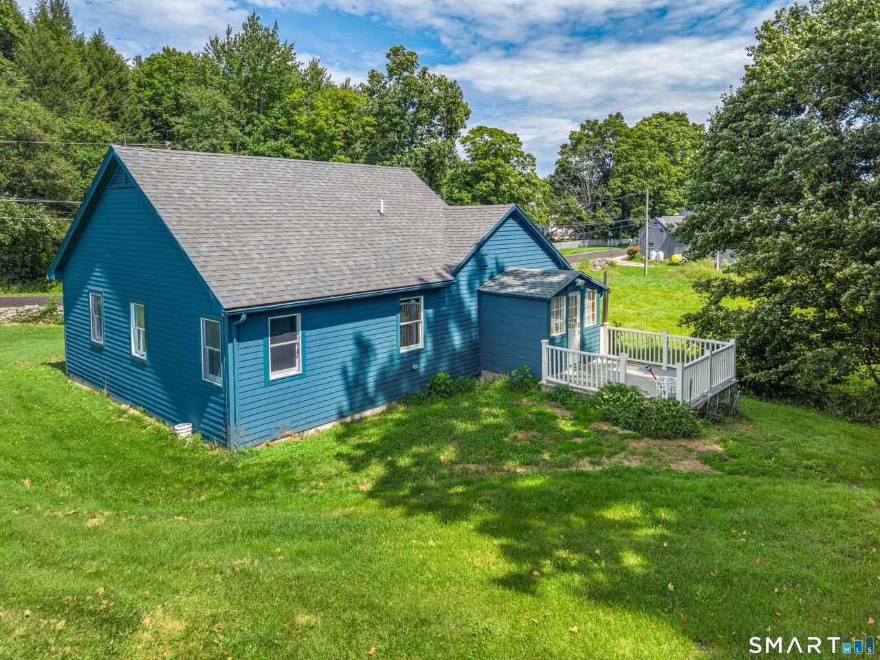 36 Farnham Rd - Photo 3 of 12