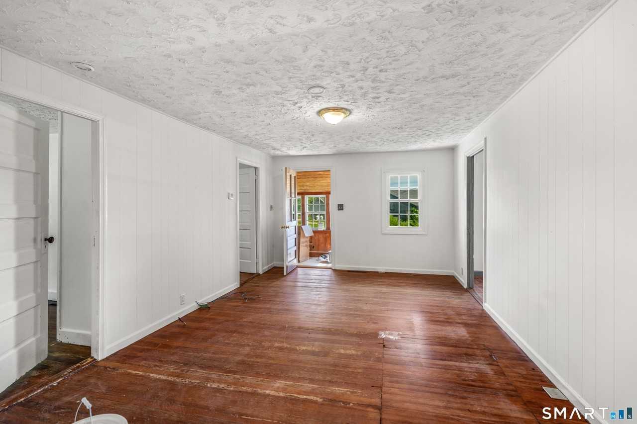 36 Farnham Rd - Photo 5 of 12