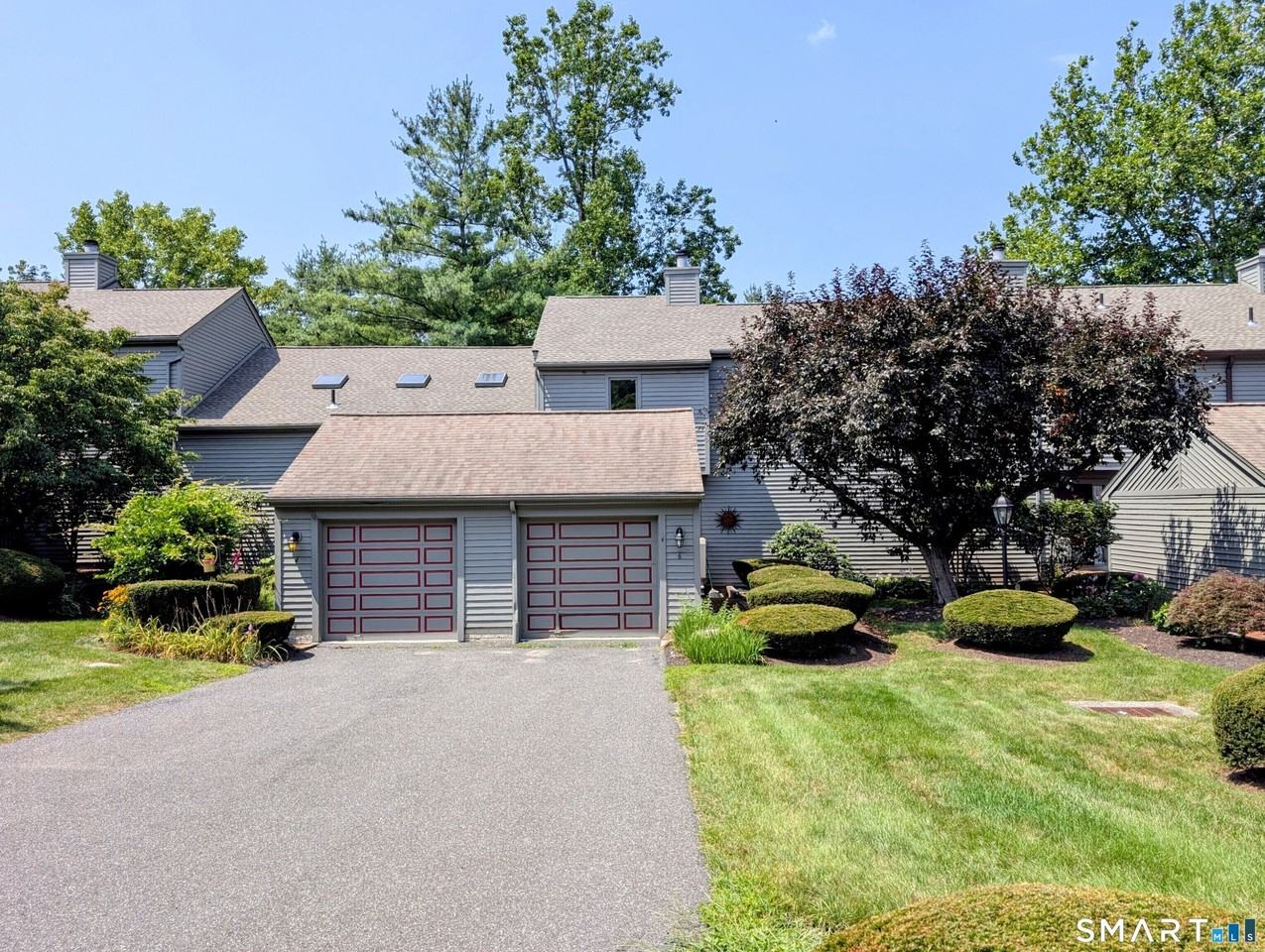 6 Ledgewood Dr #6 - Photo 2 of 22