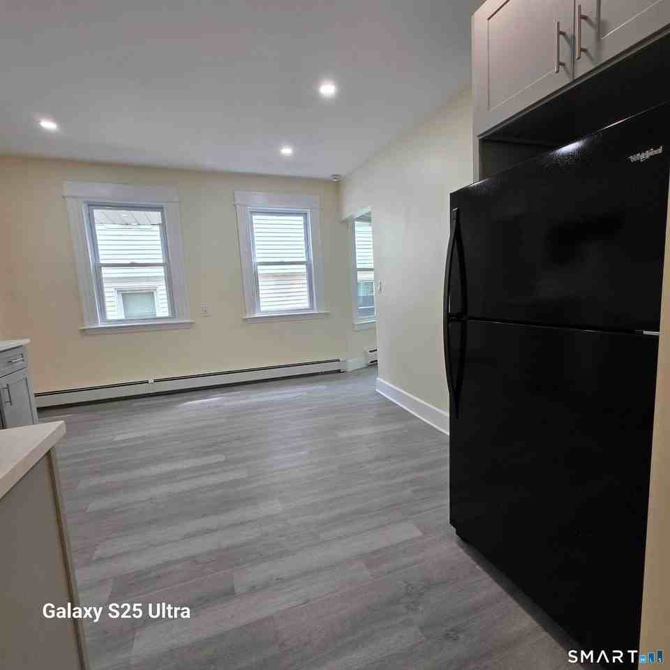 82 Bunker Hill Ave #1stFL - Photo 7 of 36