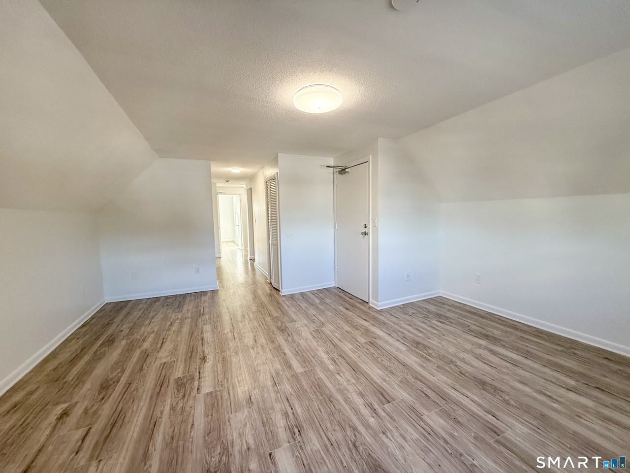 179 Montauk Ave #7 - Photo 3 of 10