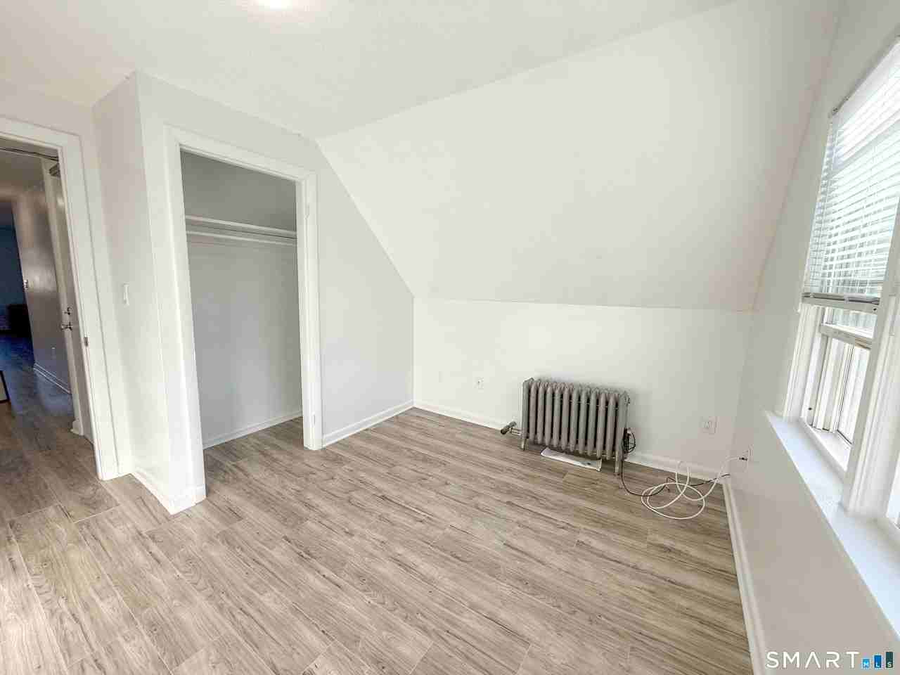 179 Montauk Ave #7 - Photo 5 of 10