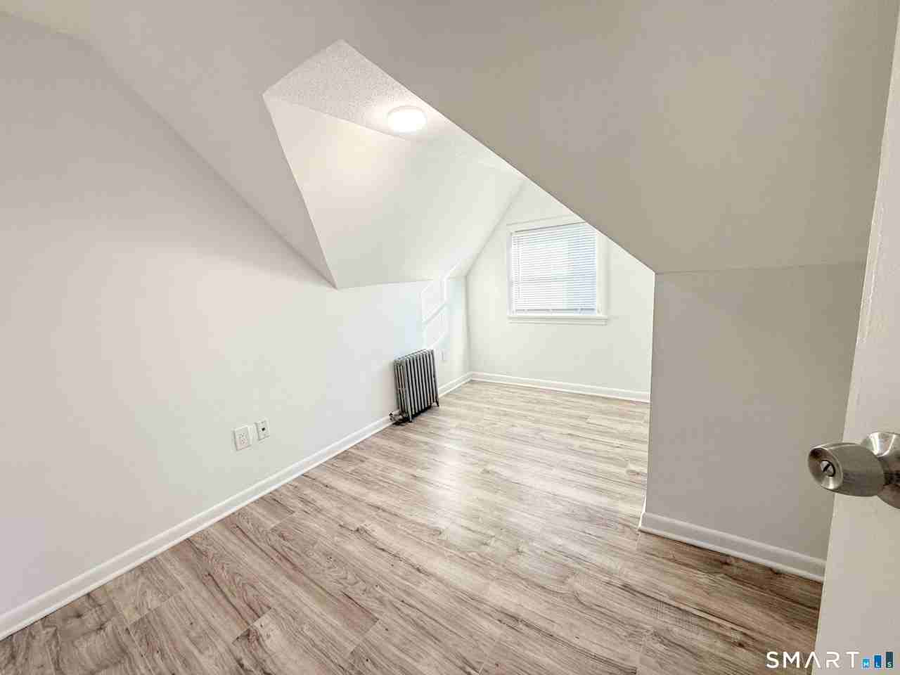 179 Montauk Ave #7 - Photo 6 of 10