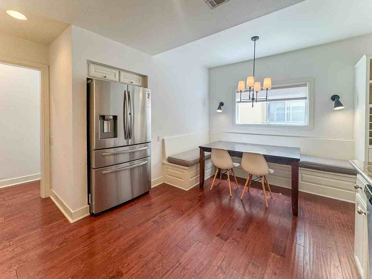 916 15th St #7 - Photo 2 of 19