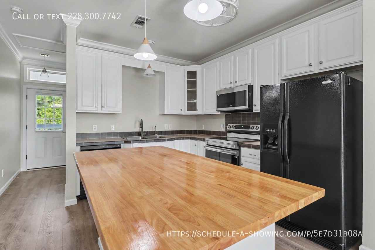 1515 E Beach Blvd #230 - Photo 4 of 22