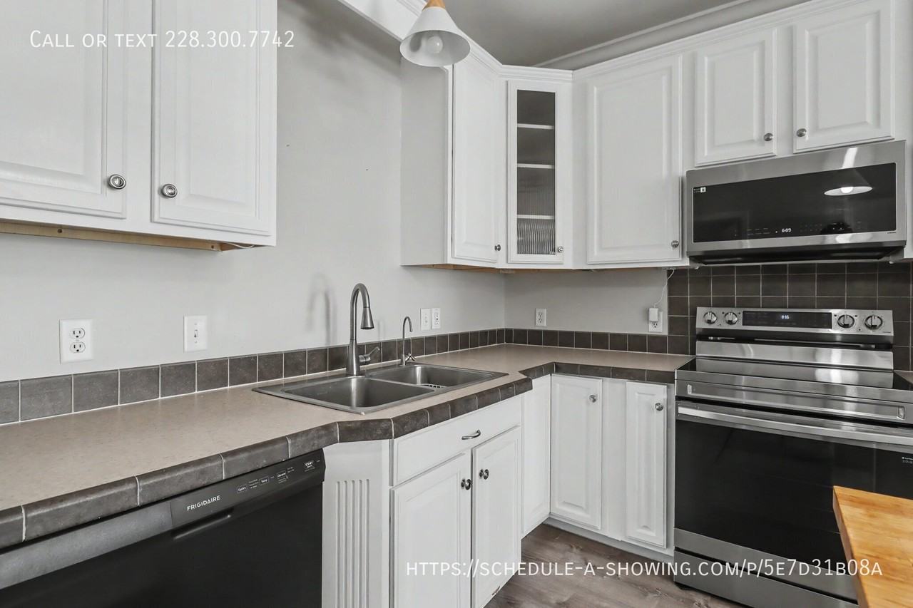 1515 E Beach Blvd #230 - Photo 5 of 22