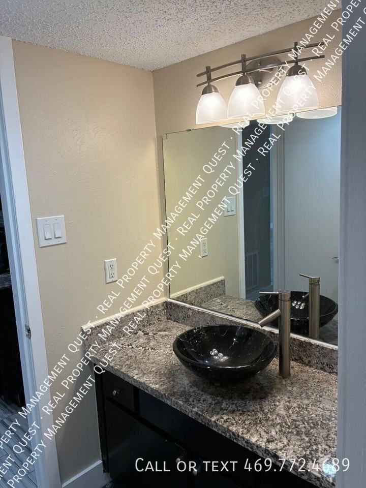 4641 Country Creek Dr #1085 - Photo 6 of 12