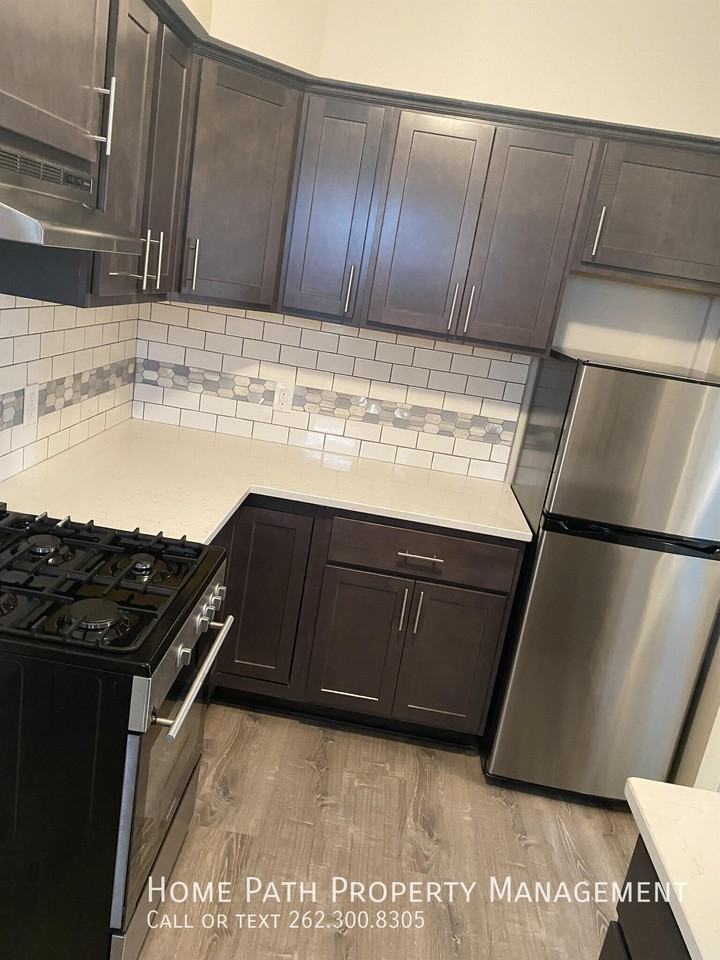 832 N 70th St #832 - Photo 4 of 11