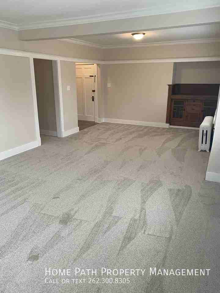 832 N 70th St #832 - Photo 5 of 11