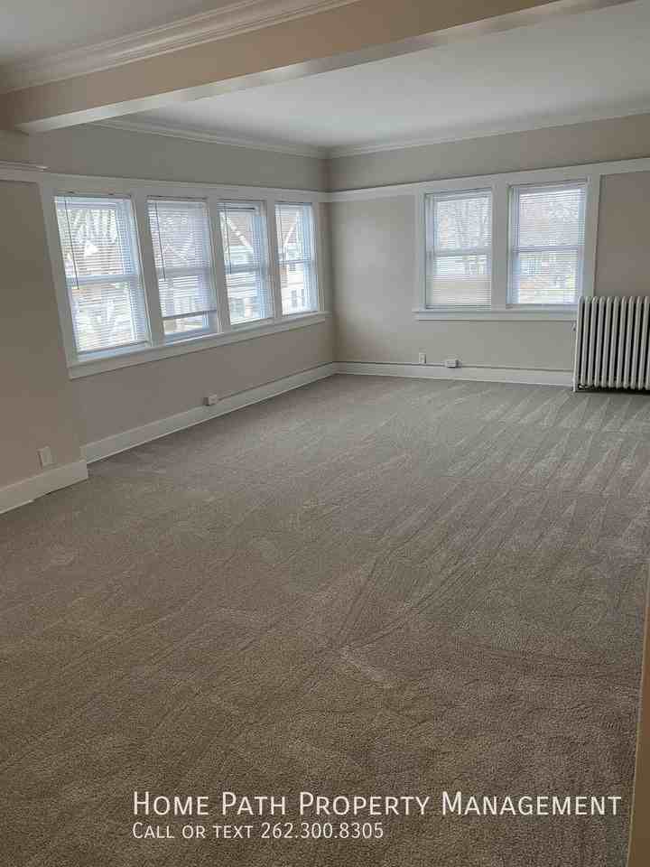 832 N 70th St #832 - Photo 6 of 11