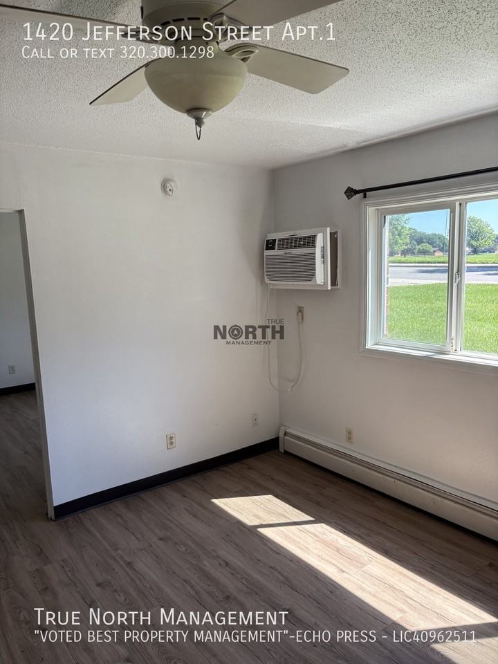 1420 Jefferson St Apt 1 - Photo 3 of 11