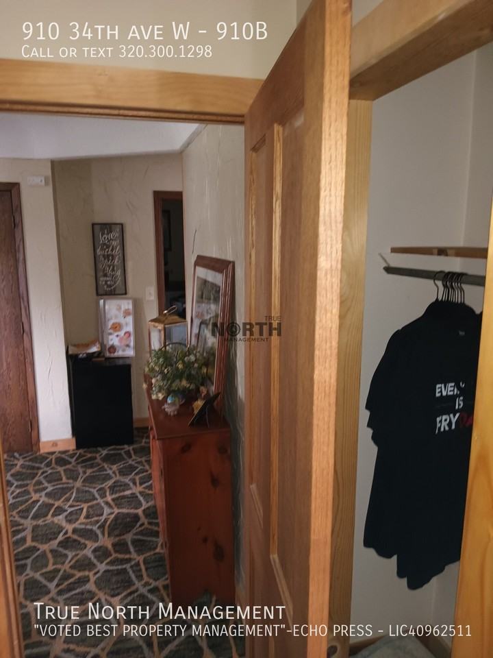 910 34th Ave W #910B - Photo 2 of 13