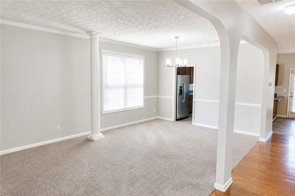 190 Wilhelmina Dr - Photo 3 of 25