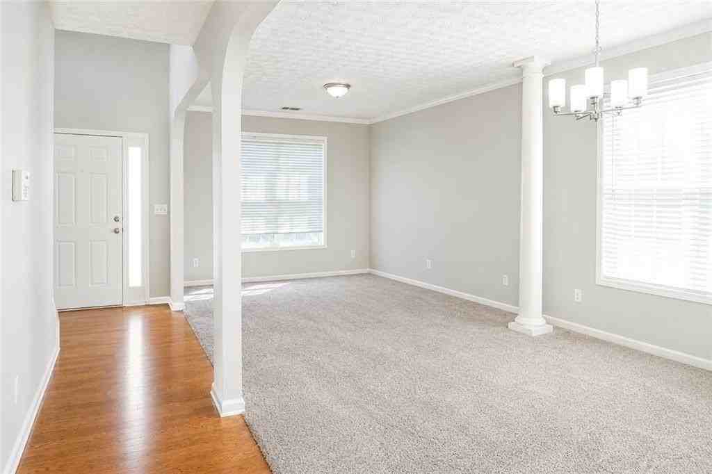 190 Wilhelmina Dr - Photo 4 of 25
