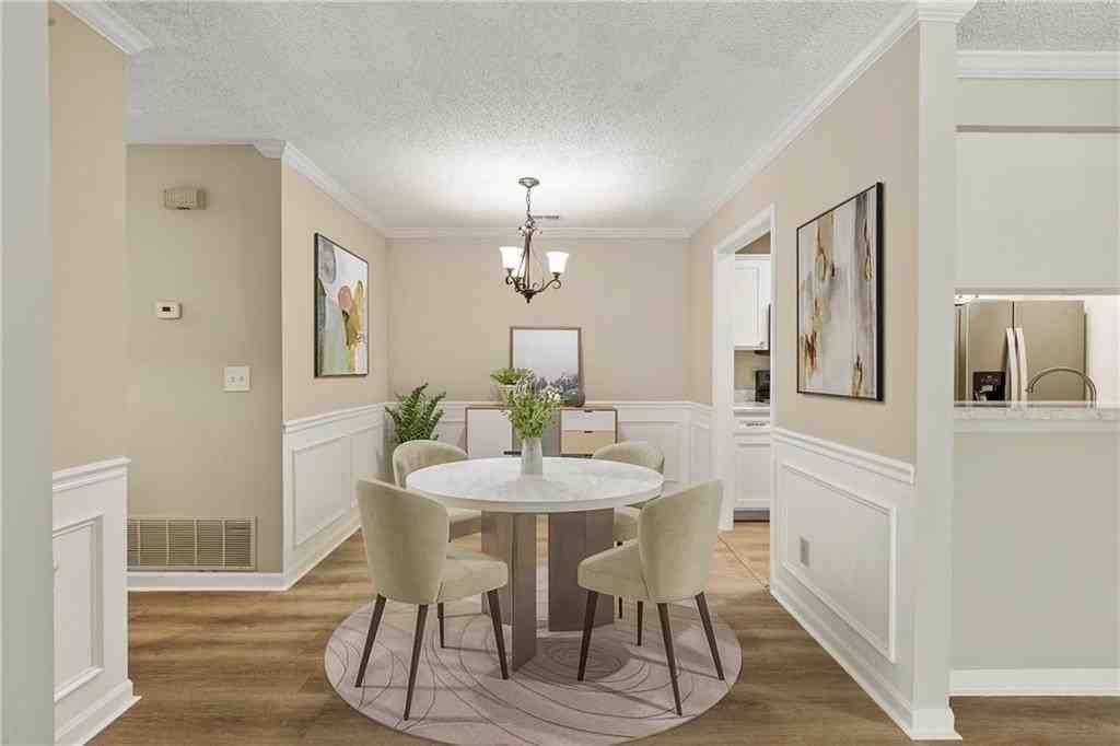 611 Barrington Hills Dr - Photo 2 of 37