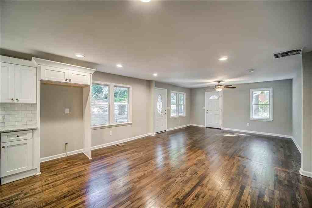 6429 Gordon St - Photo 3 of 34