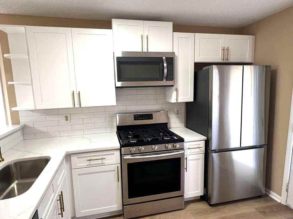 7941 Creekstone Way - Photo 4 of 20
