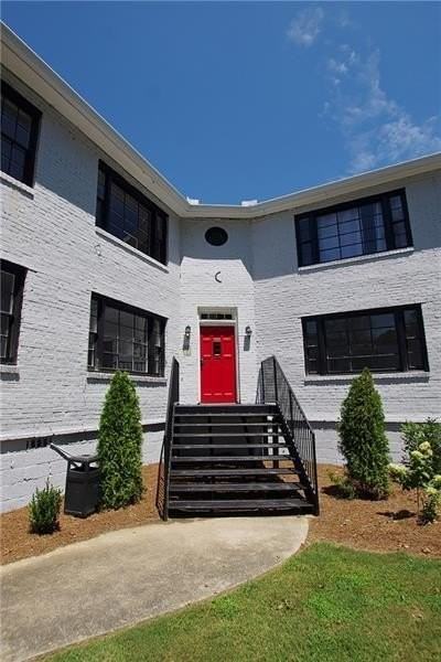 99 Peachtree Memorial Dr Nw #C2 - Photo 5 of 23