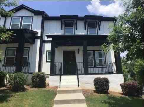 912 Sweetwater Grv - Photo 3 of 25