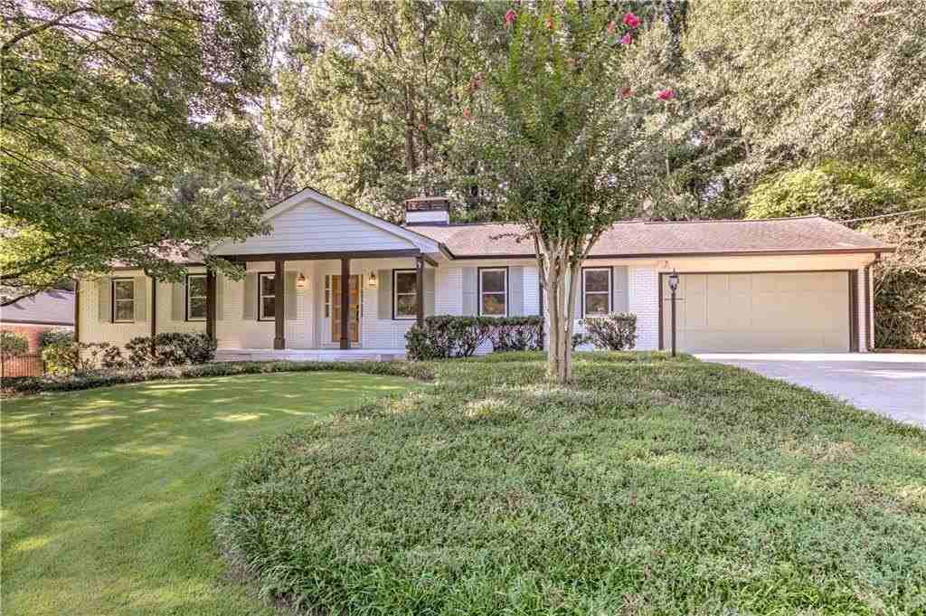 1837 Chancery Ln - Photo 4 of 50