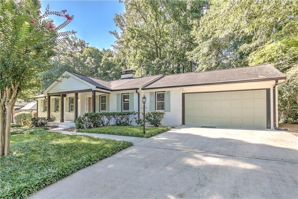1837 Chancery Ln - Photo 5 of 50
