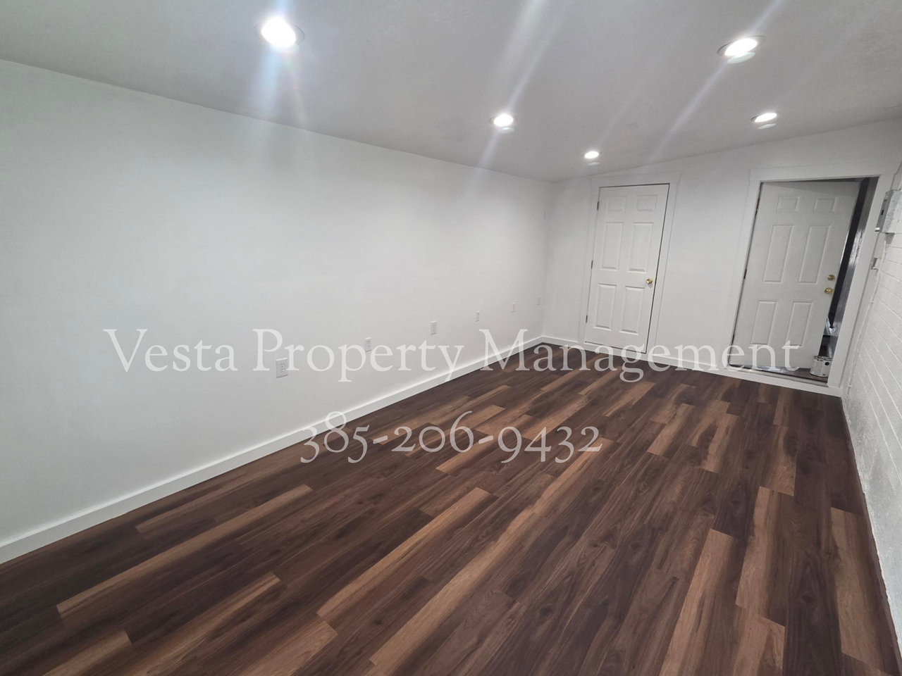 1019 Jefferson Ave #1 - Photo 4 of 14